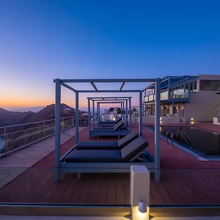 Gizis Exclusive Imerovigli (Santorini)